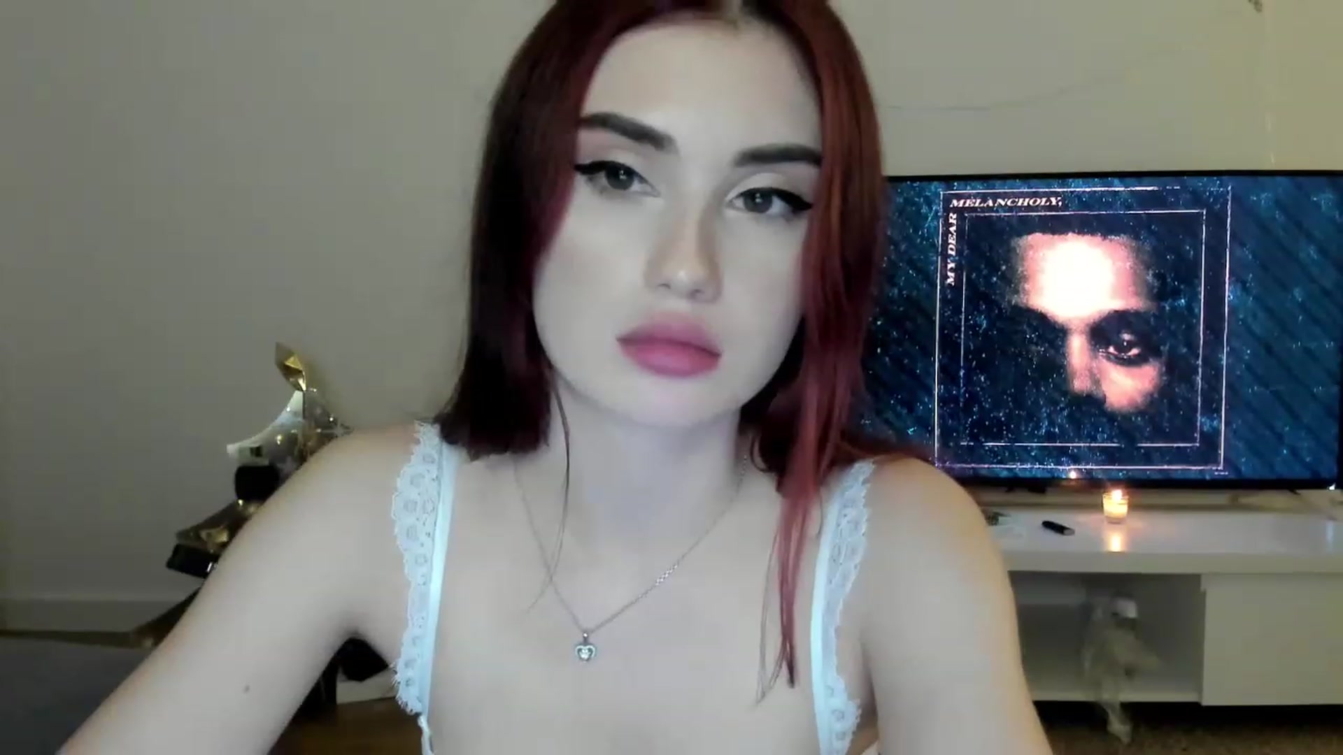 Gallery image thumbnail from IsaPeach's myfreecams stream on, 11/23/2022, 24:12 image 18 of 20