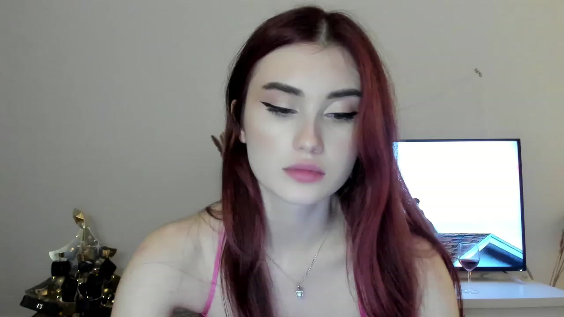 Gallery image thumbnail from IsaPeach's myfreecams stream on, 11/23/2022, 02:56 image 3 of 20