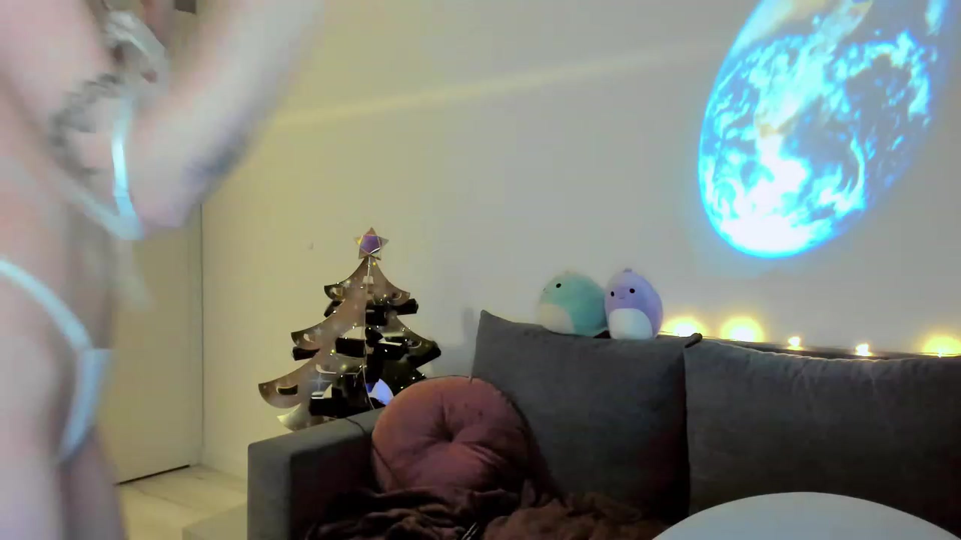Gallery image thumbnail from IsaPeach's myfreecams stream on, 11/28/2022, 01:38 image 8 of 20