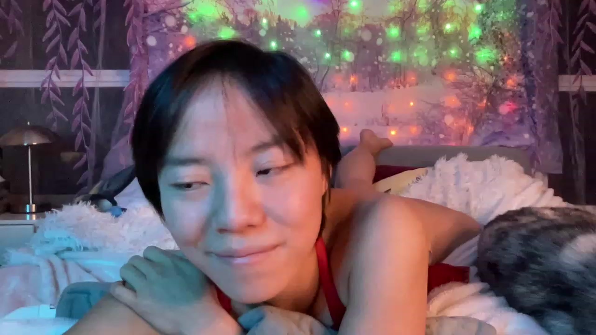 Gallery image thumbnail from Isa_Boop's myfreecams stream on, 11/29/2022, 04:50 image 19 of 20