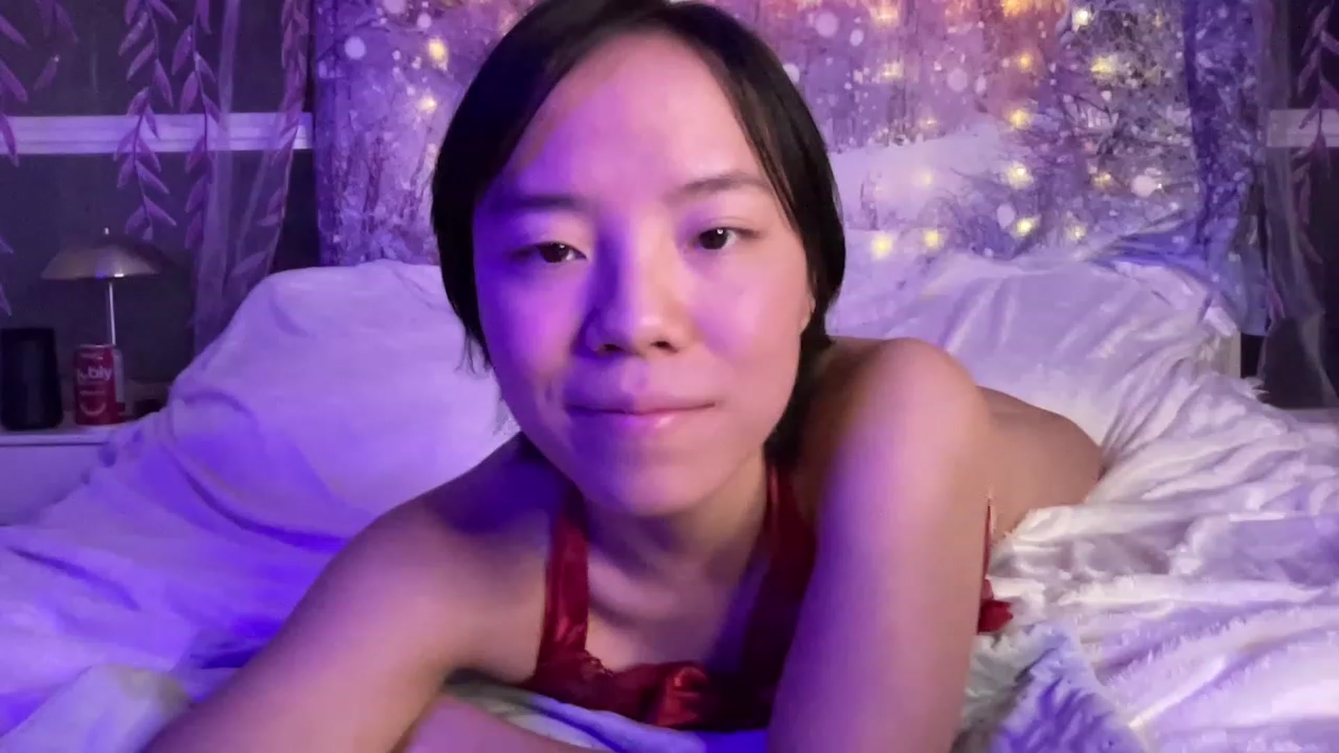 Gallery image thumbnail from Isa_Boop's myfreecams stream on, 12/12/2022, 01:32 image 3 of 20