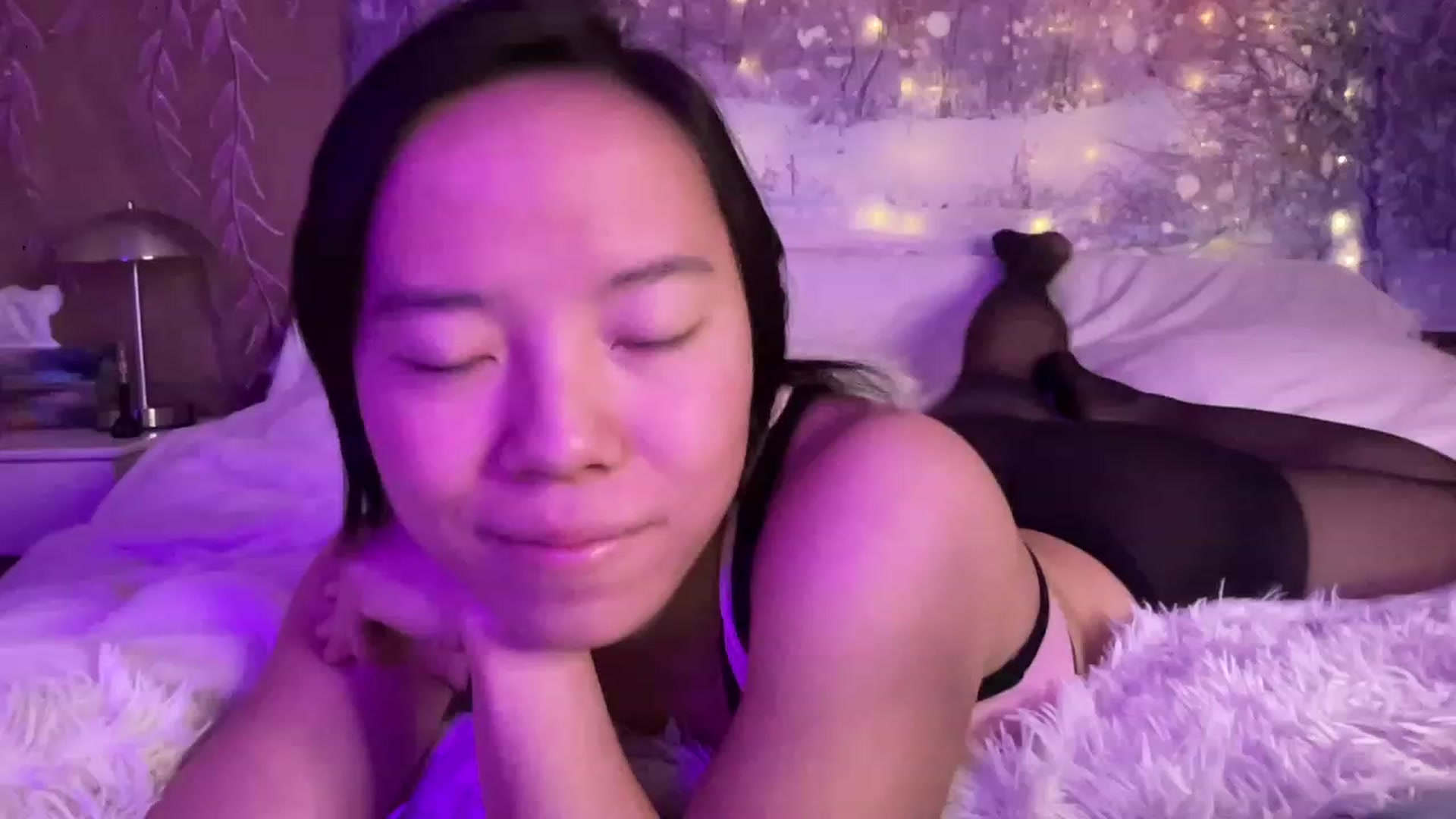Gallery image thumbnail from Isa_Boop's myfreecams stream on, 02/09/2023, 03:56 image 16 of 20