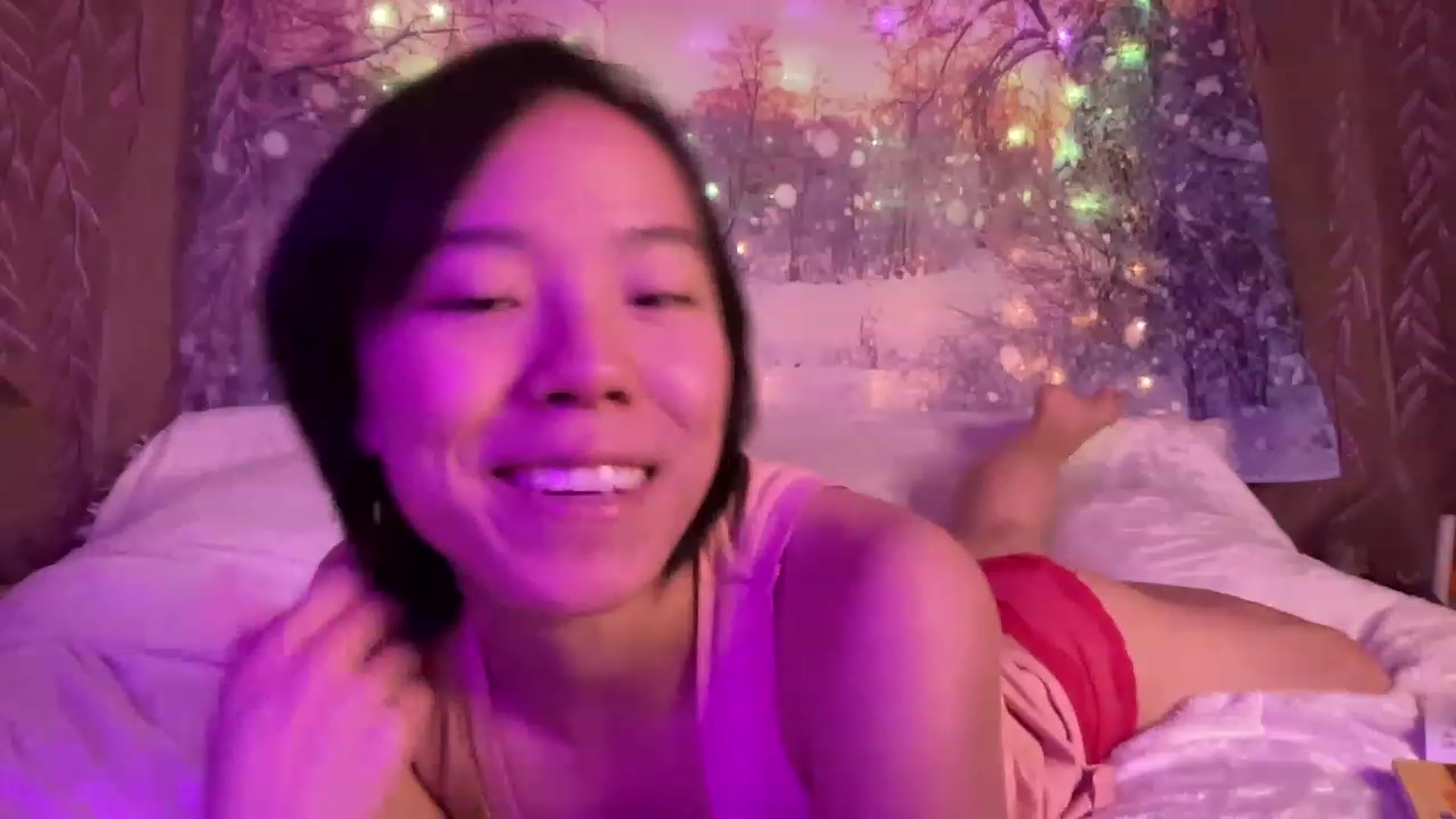 Gallery image thumbnail from Isa_Boop's myfreecams stream on, 02/16/2023, 04:47 image 10 of 20