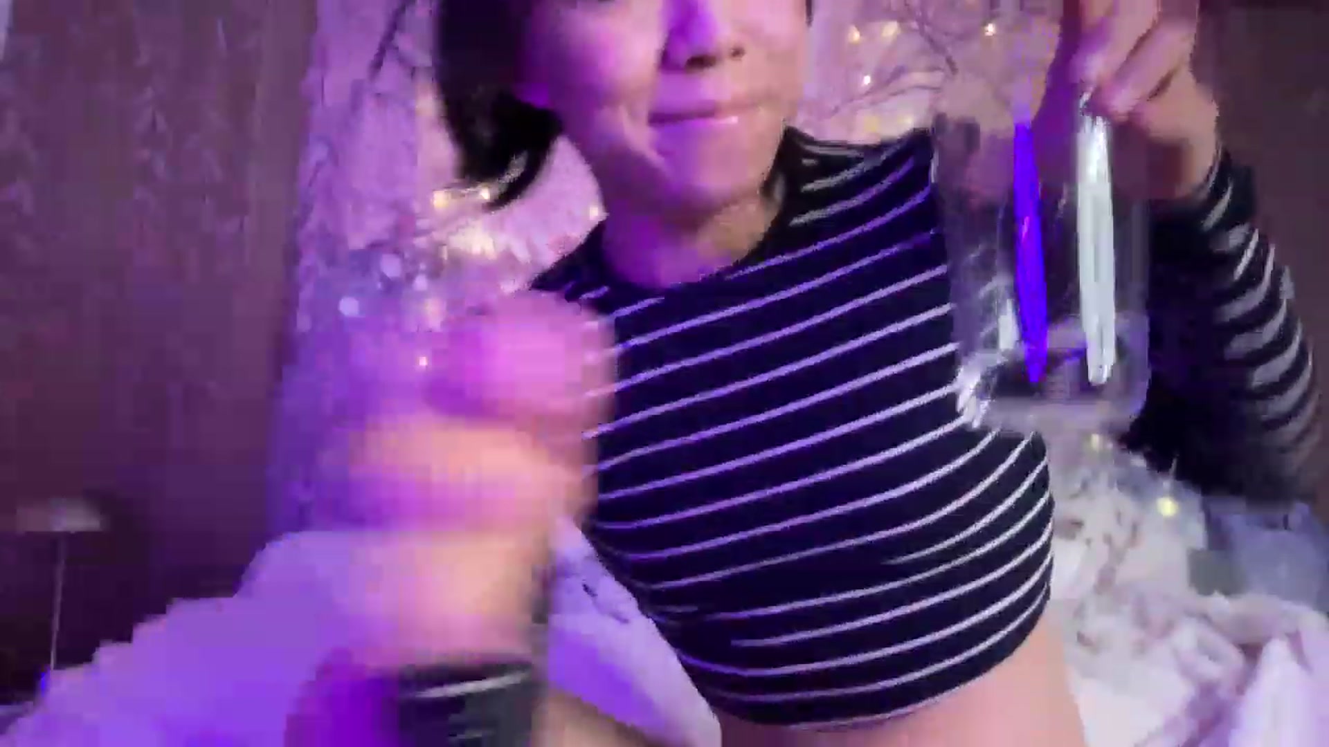 Gallery image thumbnail from Isa_Boop's myfreecams stream on, 02/20/2023, 03:48 image 13 of 20