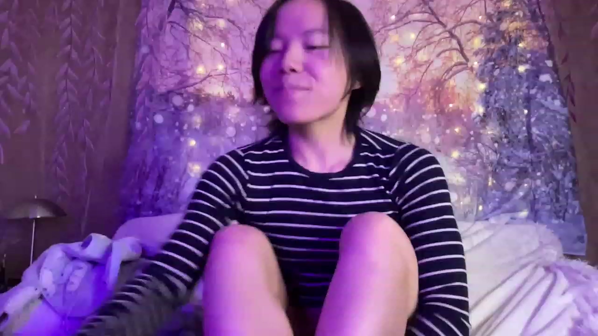 Gallery image thumbnail from Isa_Boop's myfreecams stream on, 02/20/2023, 03:48 image 6 of 20