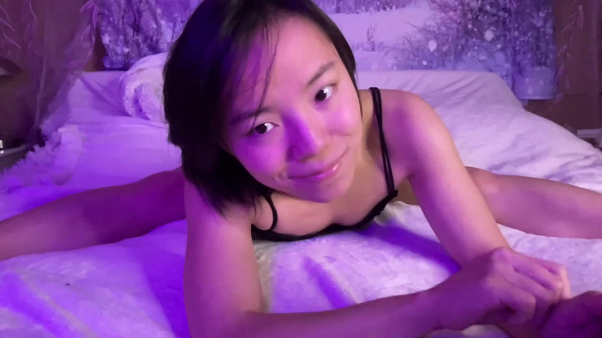 Gallery image thumbnail from Isa_Boop's myfreecams stream on, 02/23/2023, 03:33 image 7 of 20