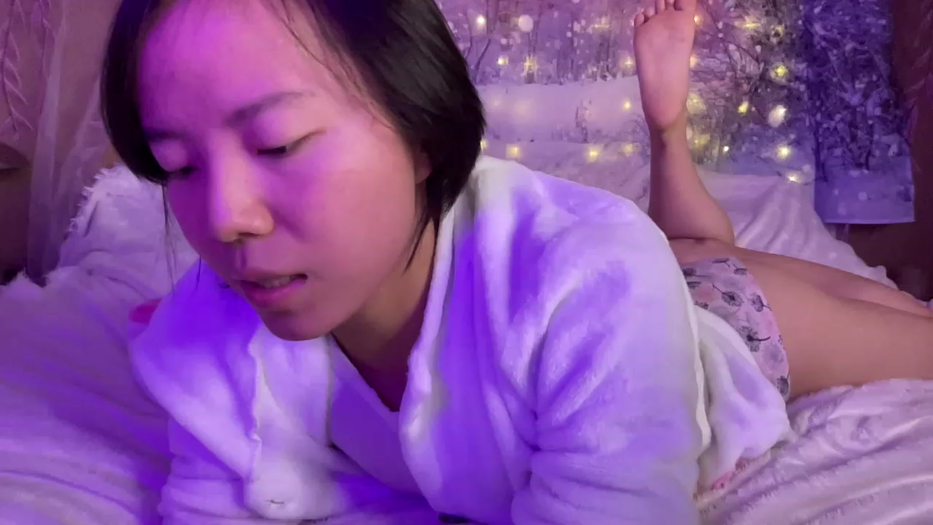 Gallery image thumbnail from Isa_Boop's myfreecams stream on, 02/28/2023, 03:50 image 12 of 20