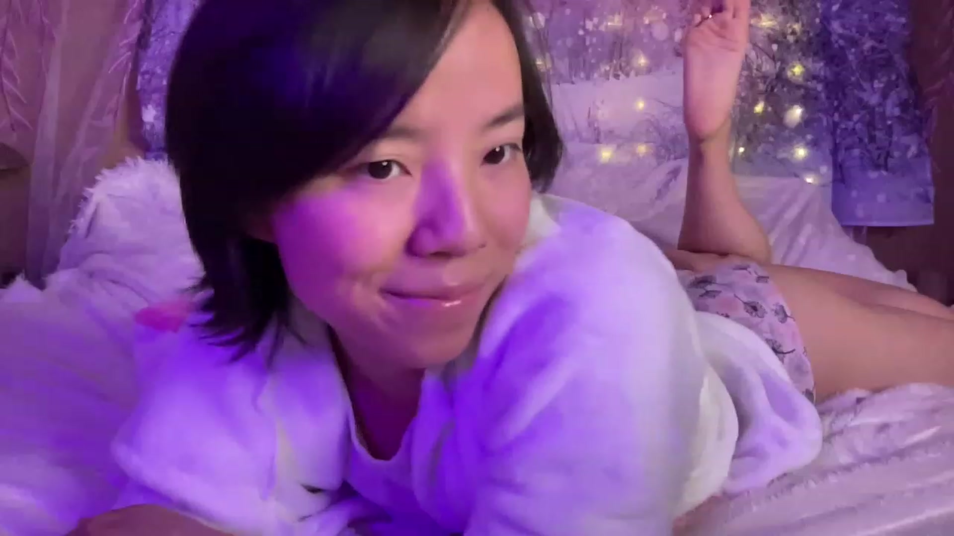 Gallery image thumbnail from Isa_Boop's myfreecams stream on, 02/28/2023, 03:50 image 13 of 20