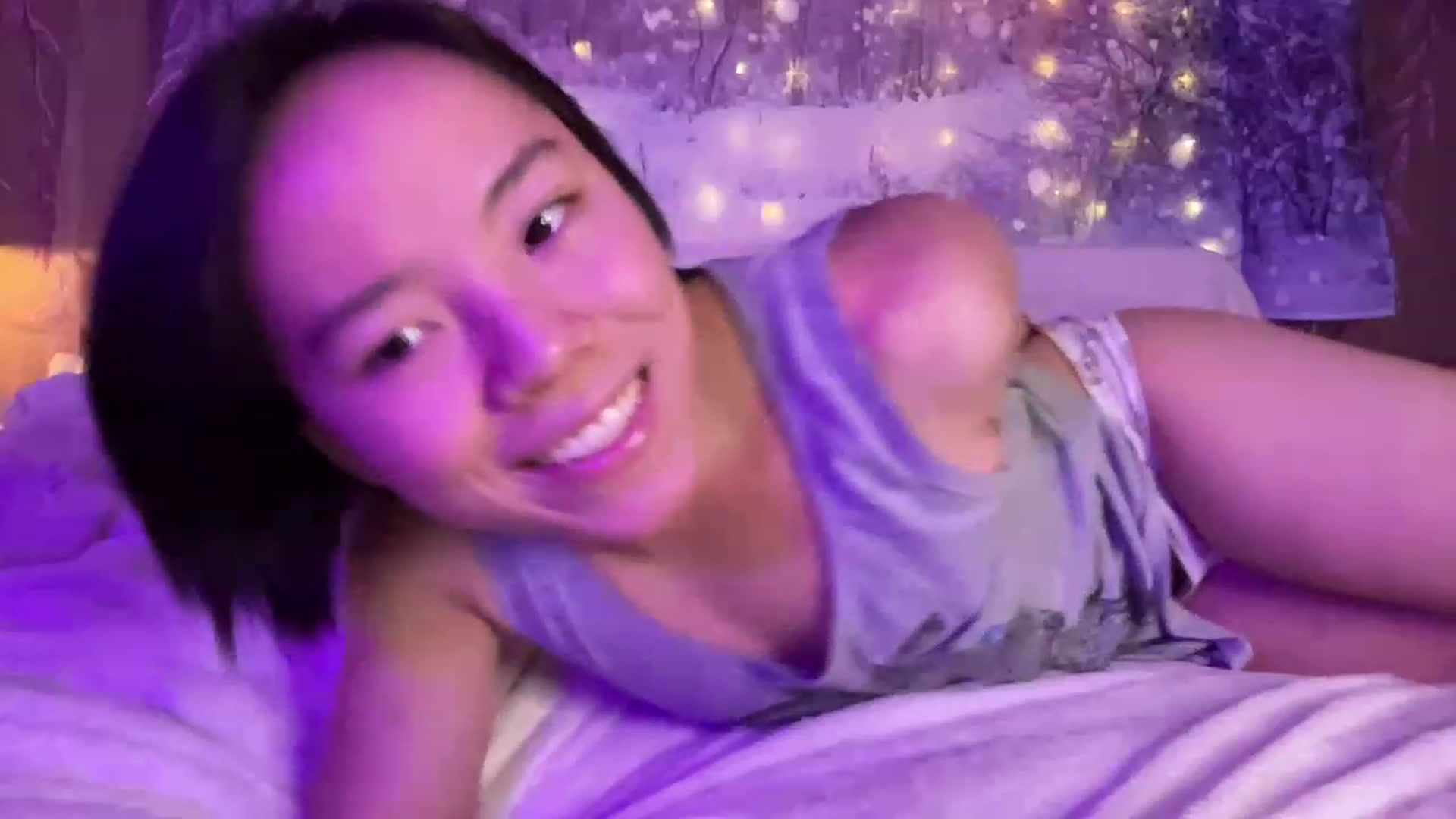 Gallery image thumbnail from Isa_Boop's myfreecams stream on, 03/05/2023, 06:22 image 18 of 20