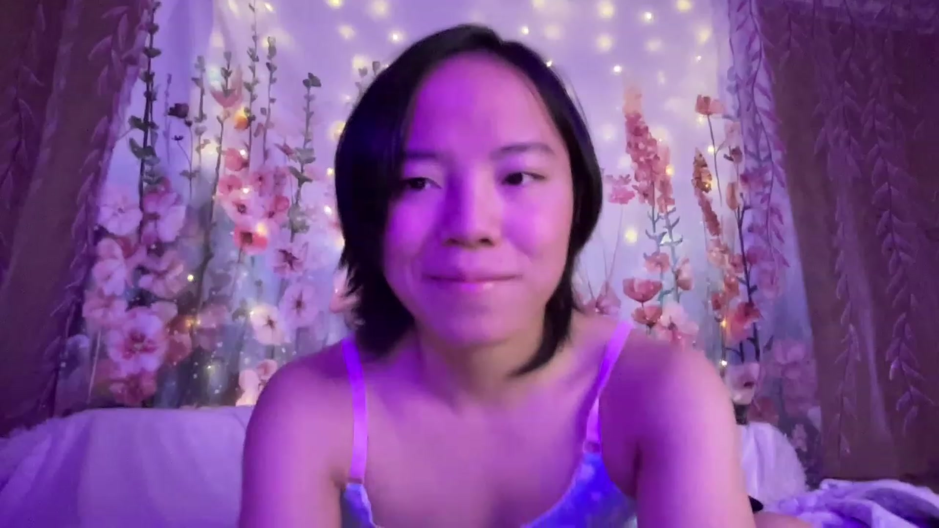 Gallery image thumbnail from Isa_Boop's myfreecams stream on, 03/14/2023, 04:58 image 16 of 20