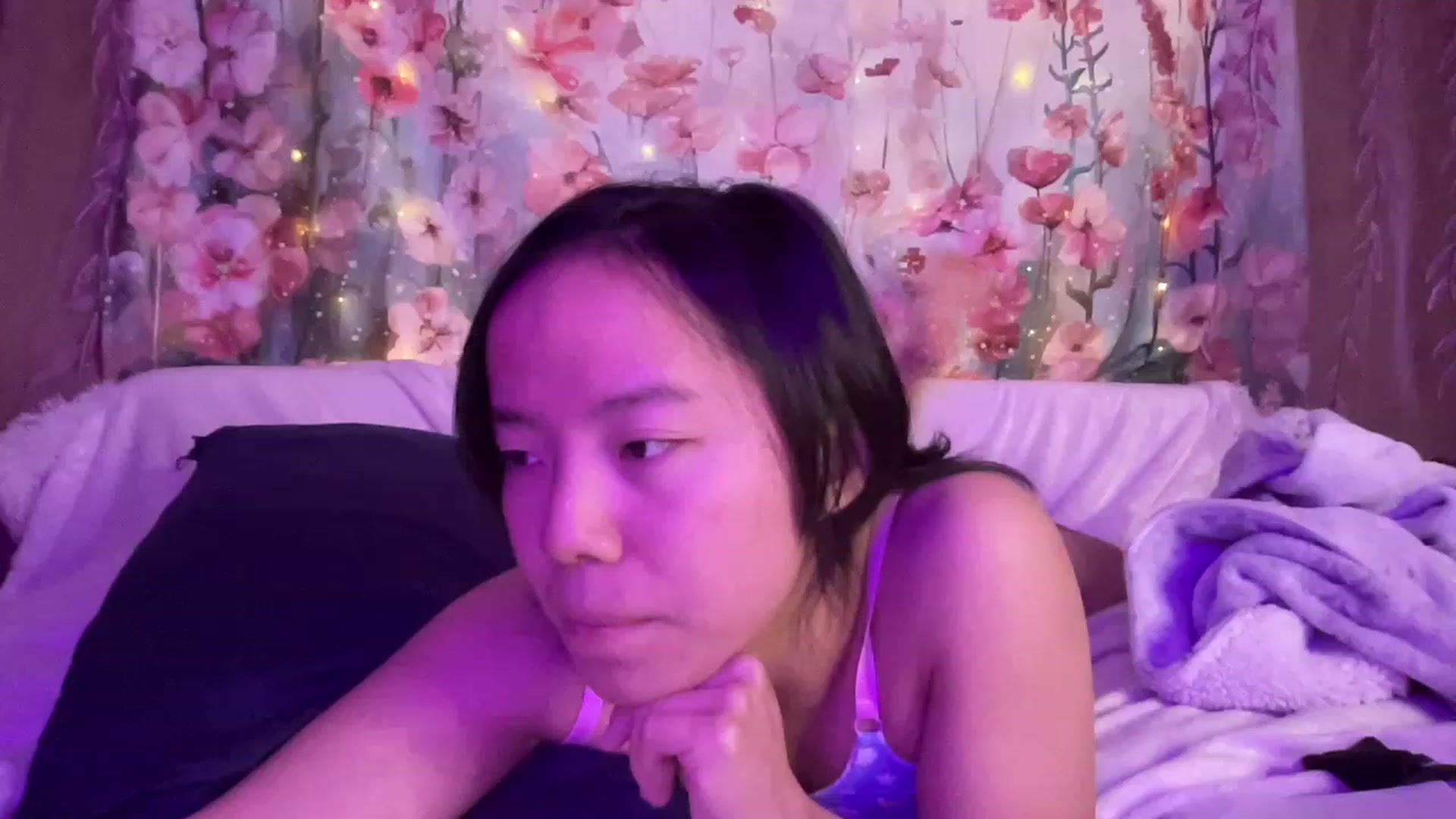 Gallery image thumbnail from Isa_Boop's myfreecams stream on, 03/14/2023, 04:58 image 11 of 20