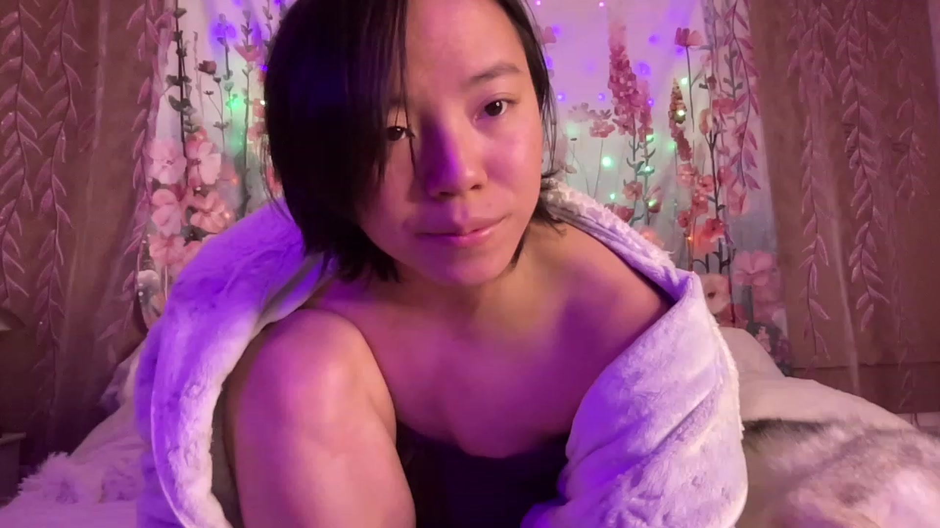 Gallery image thumbnail from Isa_Boop's myfreecams stream on, 03/15/2023, 06:21 image 7 of 20