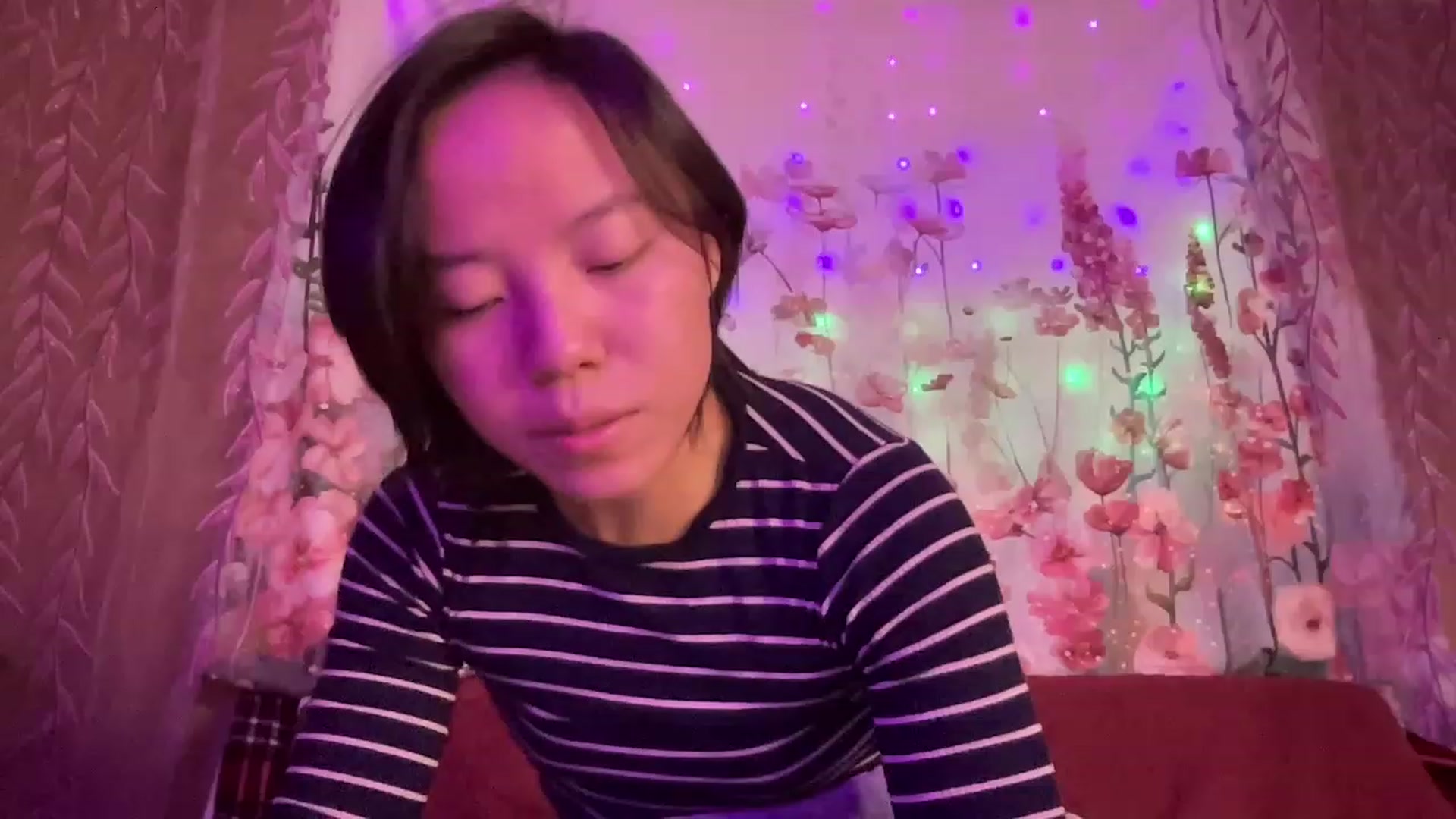 Gallery image thumbnail from Isa_Boop's myfreecams stream on, 03/20/2023, 04:44 image 5 of 20