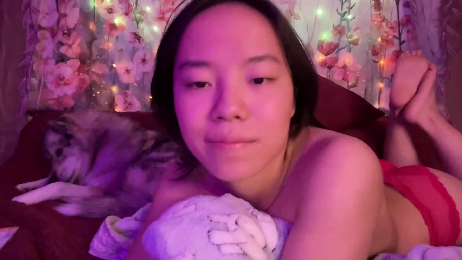Gallery image thumbnail from Isa_Boop's myfreecams stream on, 03/24/2023, 05:02 image 4 of 20