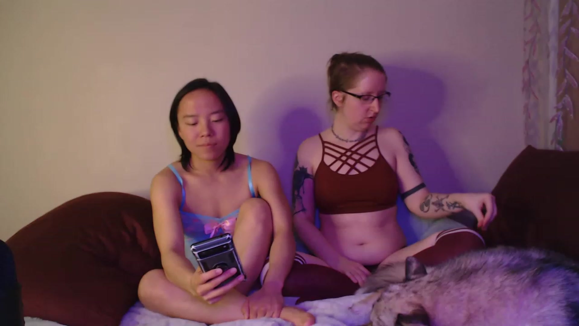 Gallery image thumbnail from Isa_Boop's myfreecams stream on, 04/02/2023, 05:04 image 7 of 20