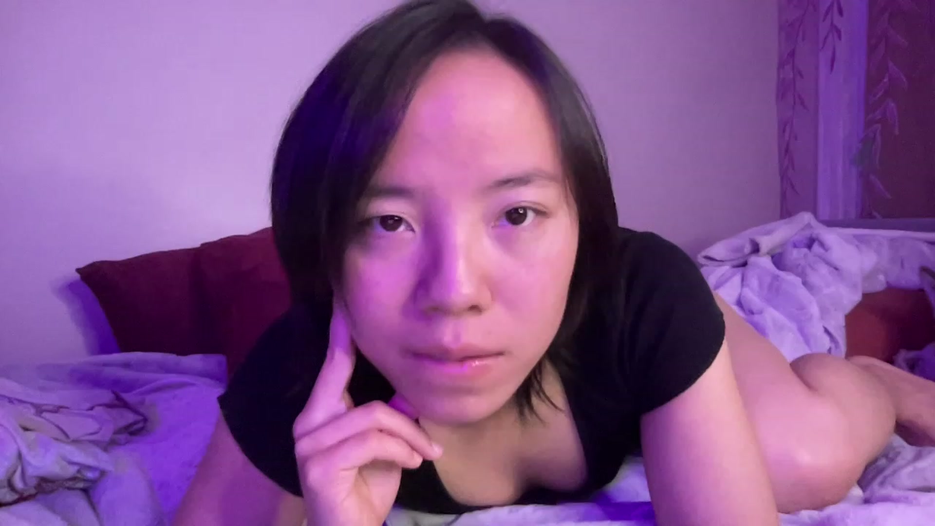 Gallery image thumbnail from Isa_Boop's myfreecams stream on, 04/04/2023, 04:30 image 15 of 20
