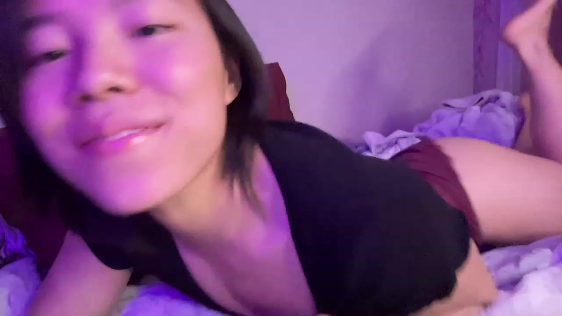 Gallery image thumbnail from Isa_Boop's myfreecams stream on, 04/04/2023, 04:30 image 6 of 20