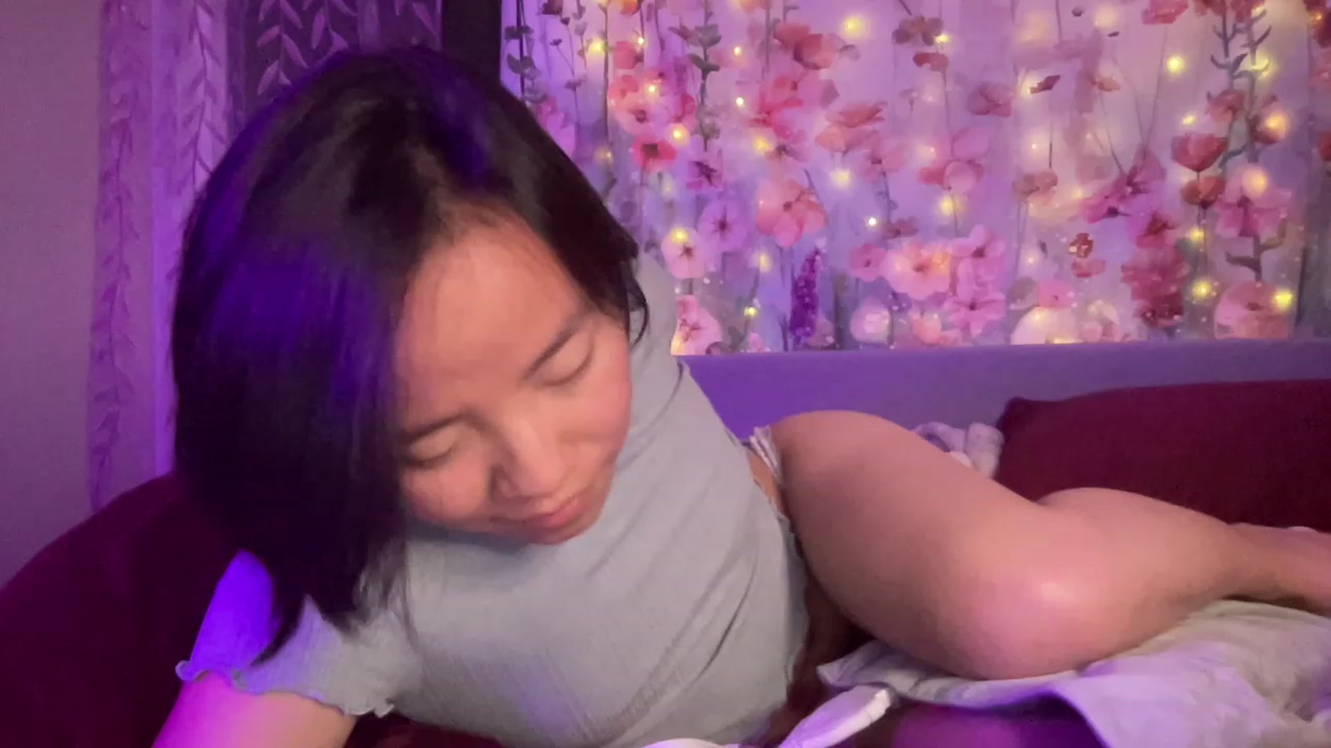 Gallery image thumbnail from Isa_Boop's myfreecams stream on, 04/12/2023, 03:57 image 18 of 20
