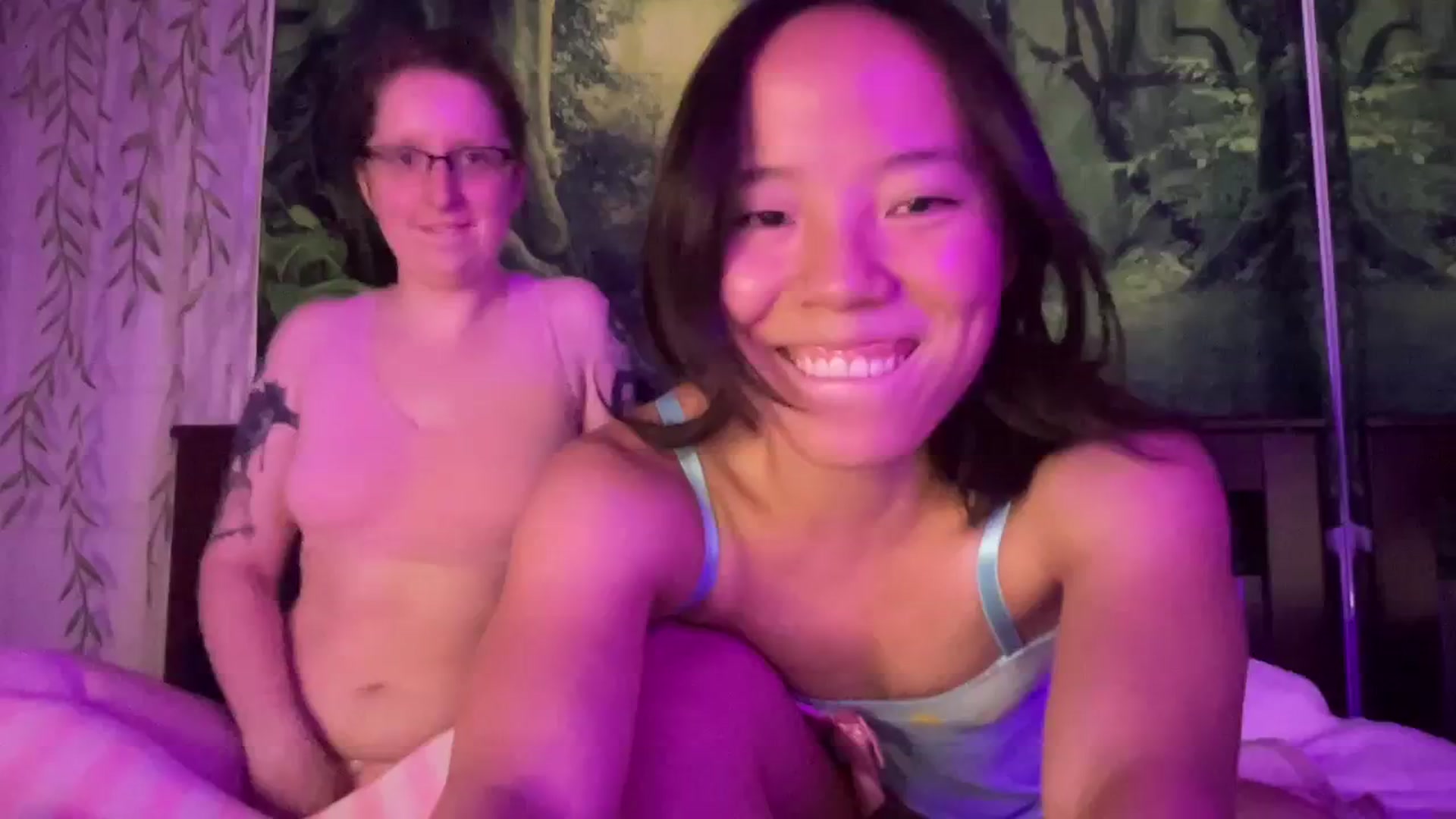 Gallery image thumbnail from Isa_Boop's myfreecams stream on, 07/26/2023, 24:52 image 14 of 20