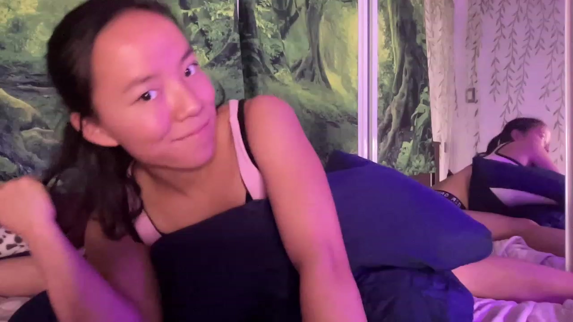 Gallery image thumbnail from Isa_Boop's myfreecams stream on, 07/27/2023, 21:20 image 19 of 20