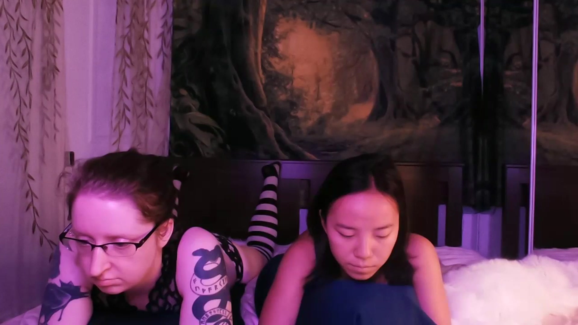 Gallery image thumbnail from Isa_Boop's myfreecams stream on, 08/10/2023, 21:46 image 11 of 20