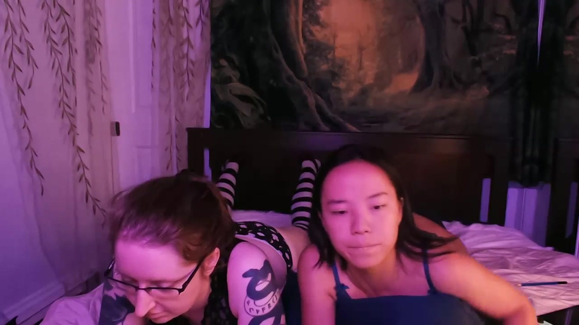 Gallery image thumbnail from Isa_Boop's myfreecams stream on, 08/10/2023, 21:46 image 3 of 20