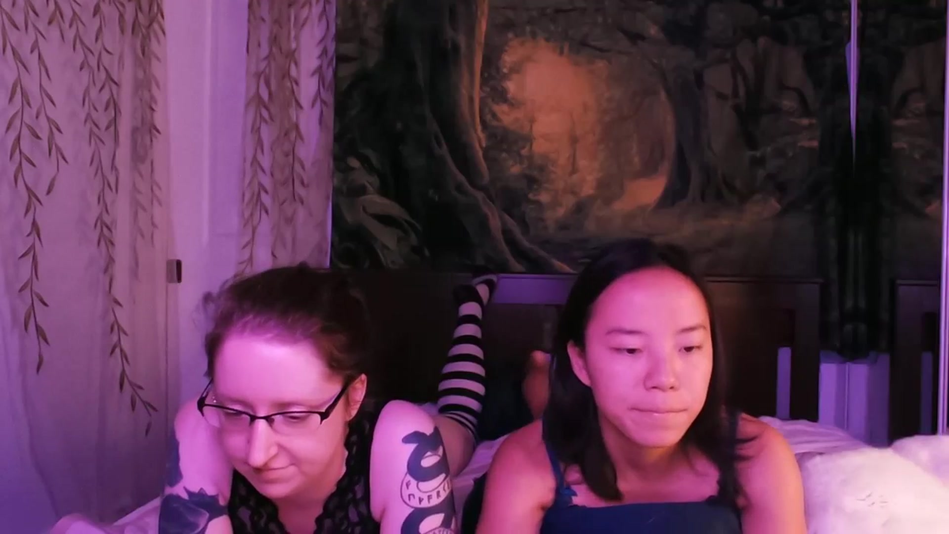 Gallery image thumbnail from Isa_Boop's myfreecams stream on, 08/10/2023, 21:46 image 5 of 20