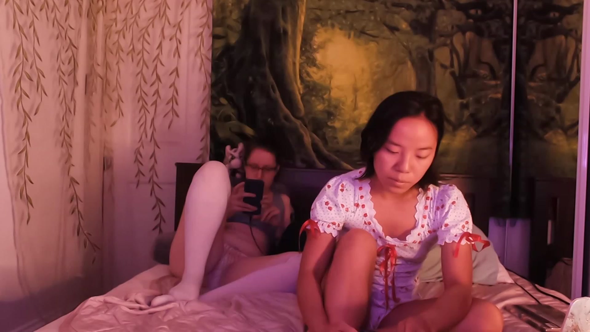 Gallery image thumbnail from Isa_Boop's myfreecams stream on, 08/11/2023, 19:37 image 12 of 20