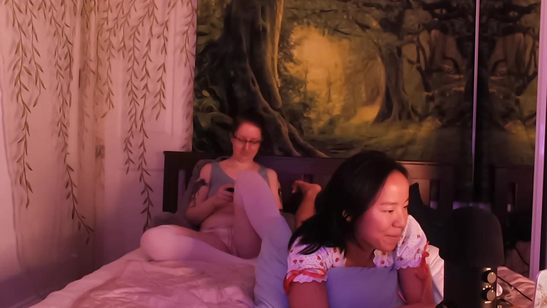 Gallery image thumbnail from Isa_Boop's myfreecams stream on, 08/11/2023, 20:28 image 14 of 20