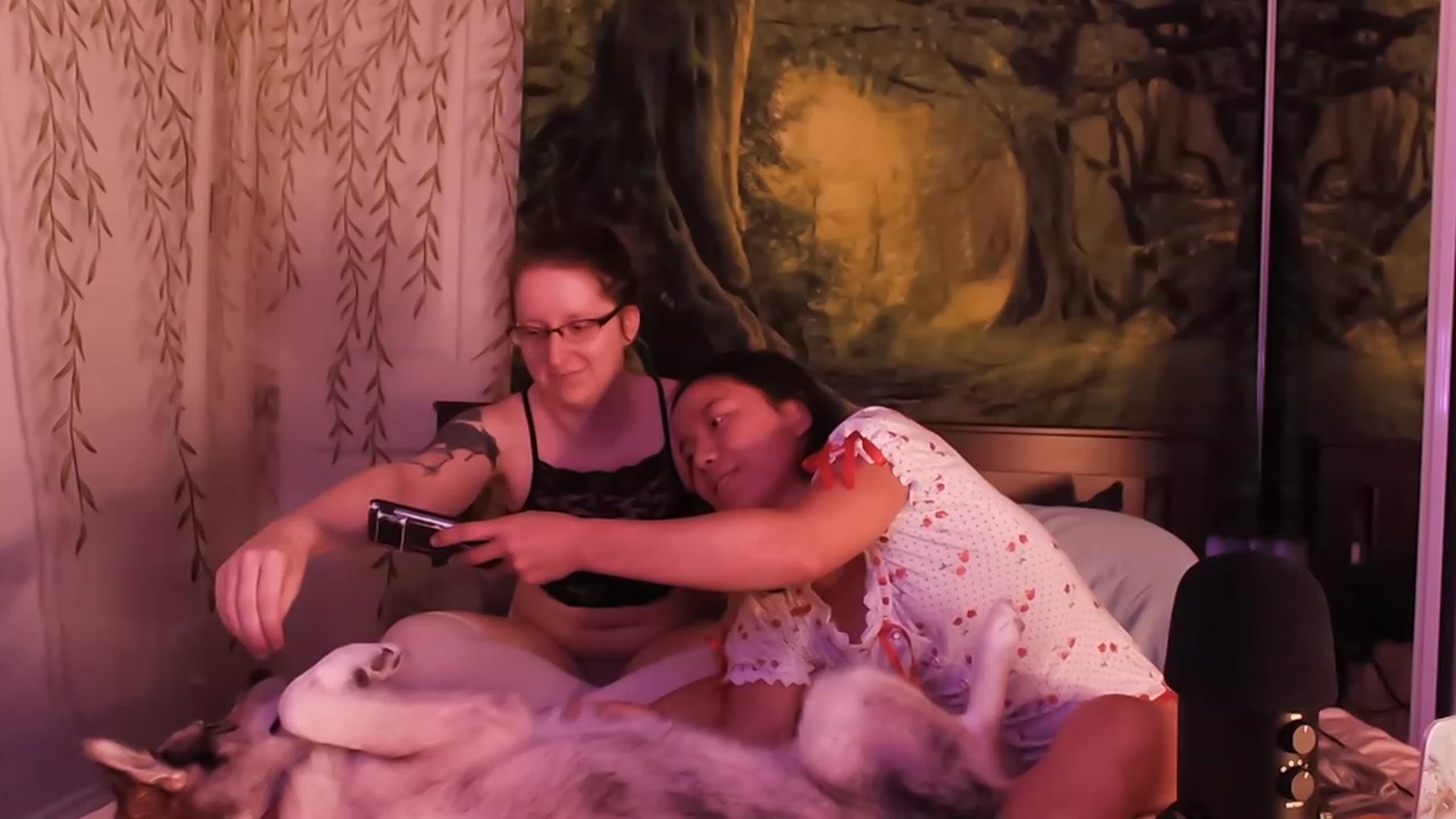 Gallery image thumbnail from Isa_Boop's myfreecams stream on, 08/11/2023, 20:28 image 18 of 20
