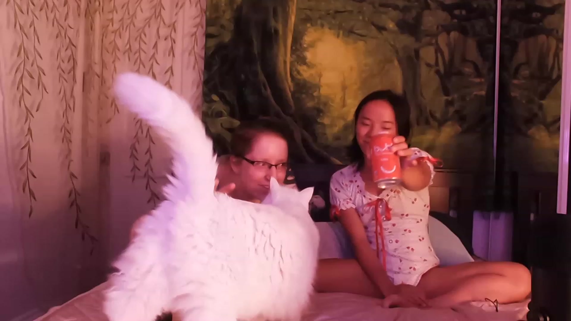 Gallery image thumbnail from Isa_Boop's myfreecams stream on, 08/11/2023, 20:28 image 5 of 20
