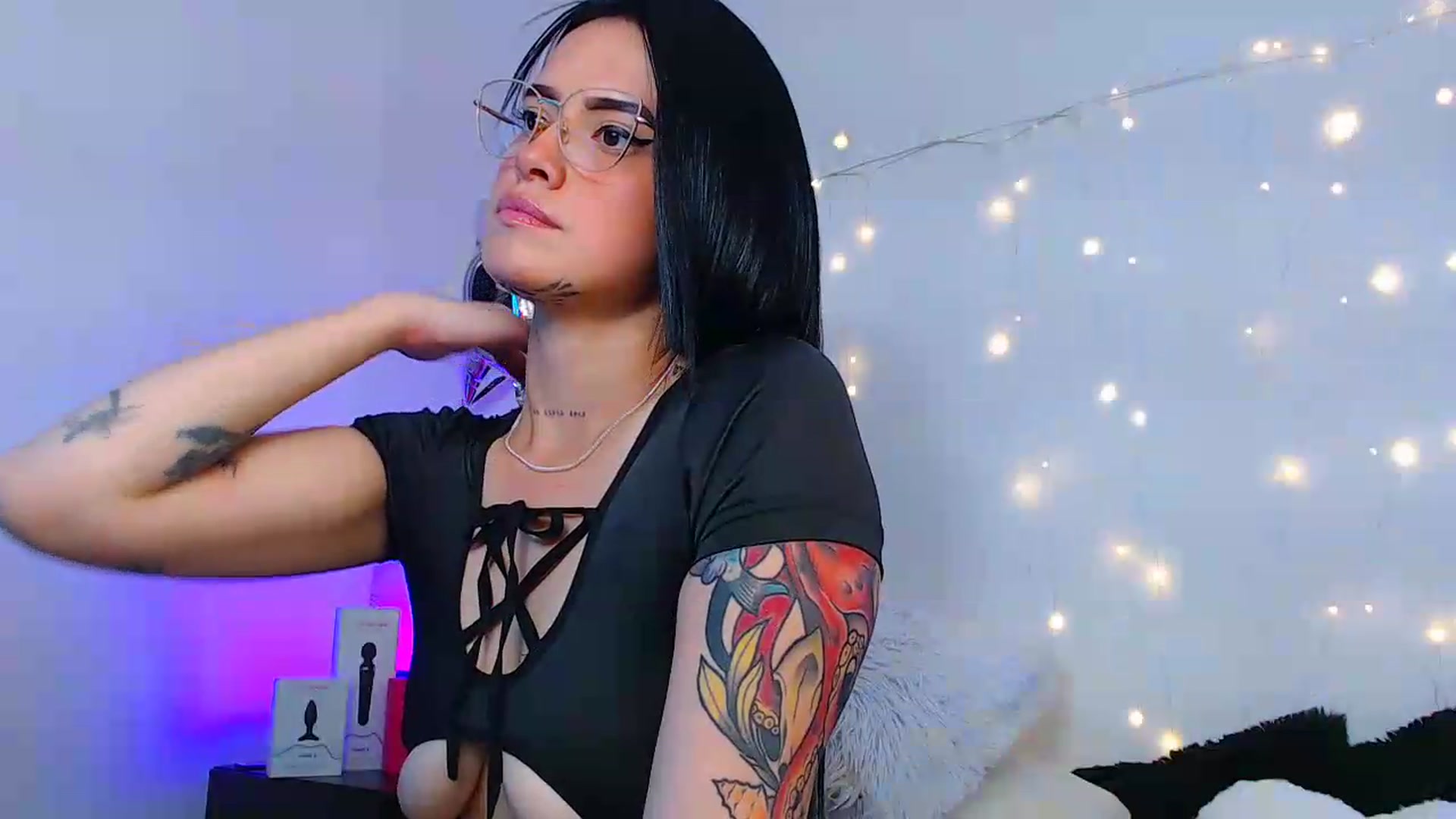 Gallery image thumbnail from Isa_Maiden's myfreecams stream on, 05/04/2026, 20:33 image 12 of 20