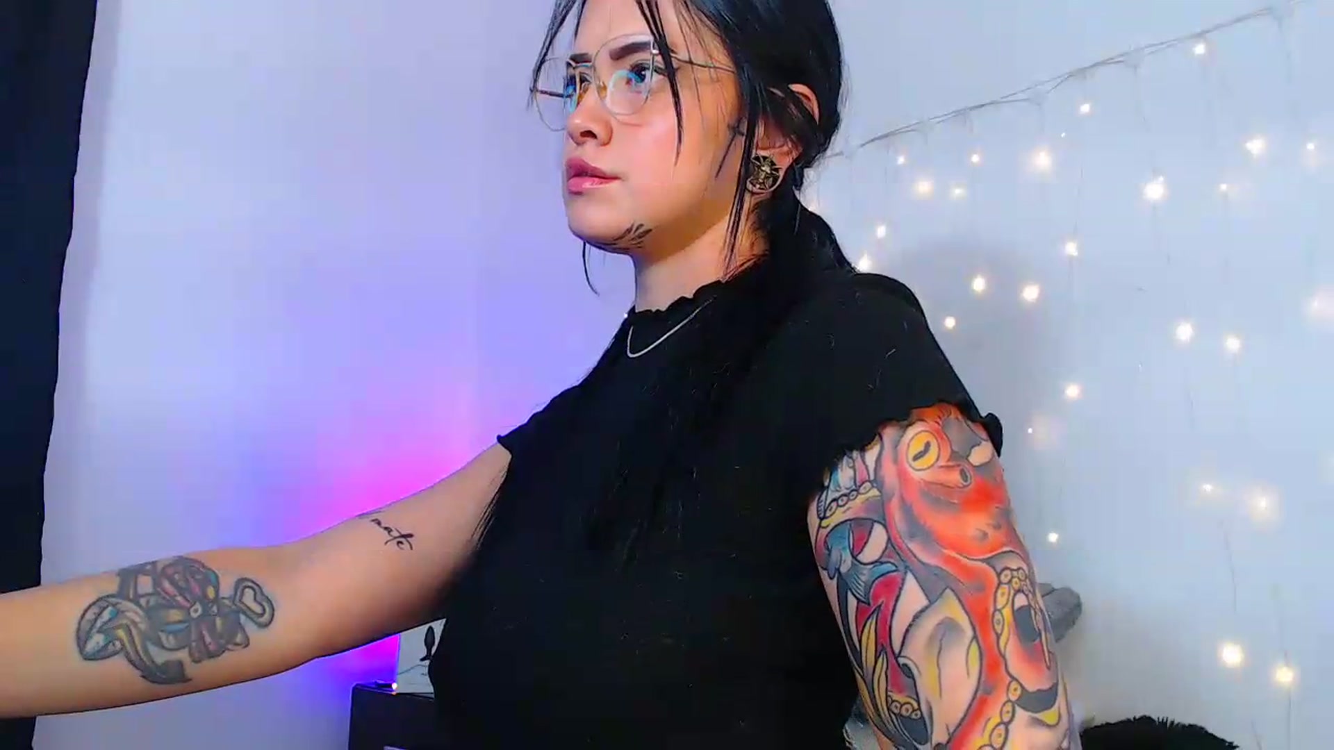 Gallery image thumbnail from Isa_Maiden's myfreecams stream on, 05/11/2026, 20:35 image 14 of 20
