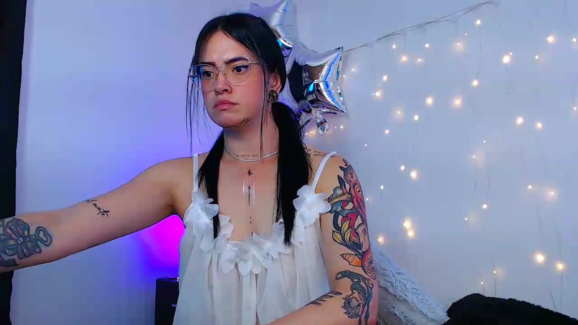Gallery image thumbnail from Isa_Maiden's myfreecams stream on, 05/20/2026, 19:56 image 4 of 20