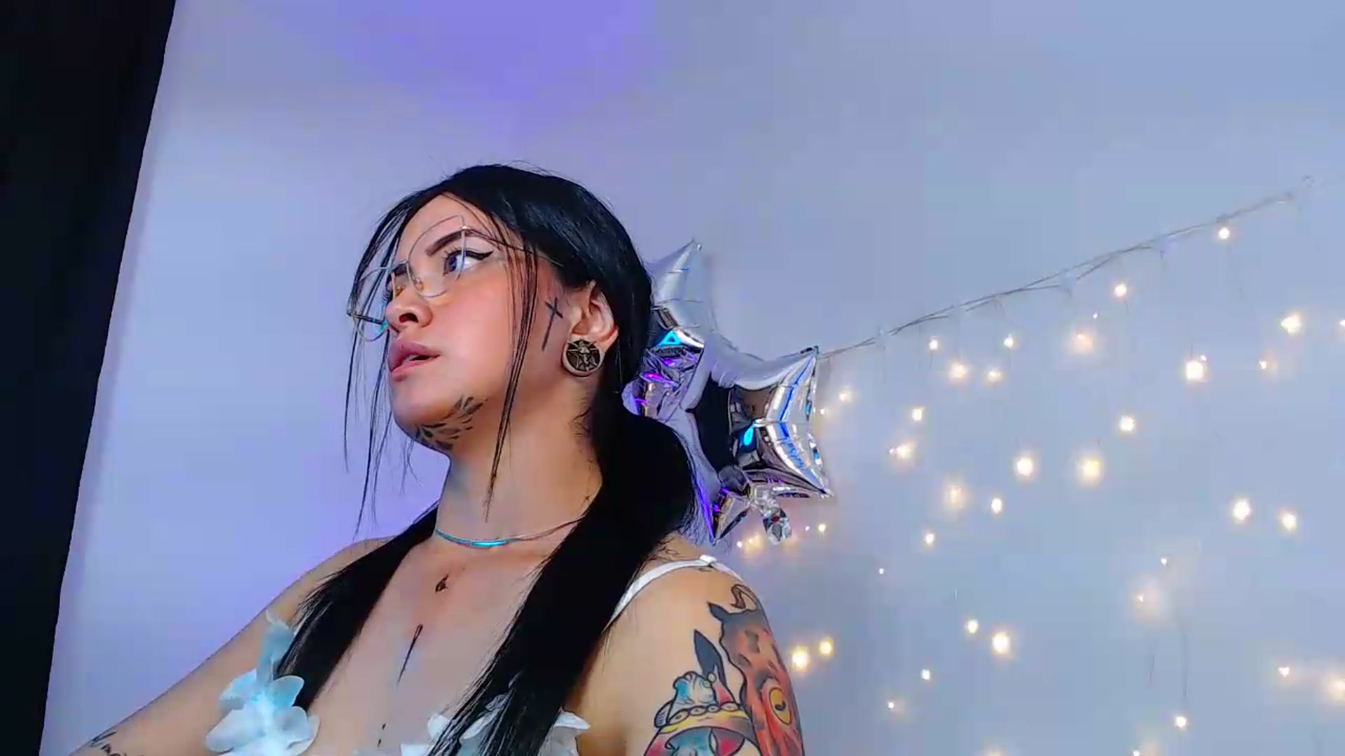 Gallery image thumbnail from Isa_Maiden's myfreecams stream on, 05/20/2026, 19:56 image 17 of 20