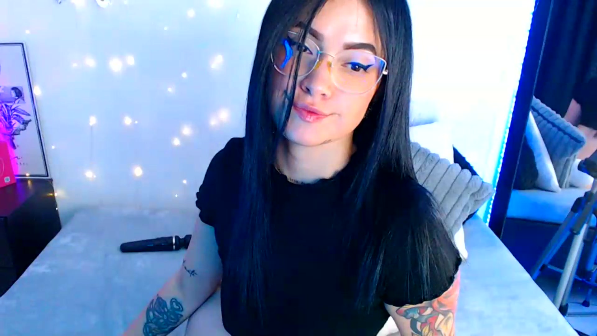 Gallery image thumbnail from Isa_Maiden's myfreecams stream on, 06/13/2026, 17:24 image 9 of 20