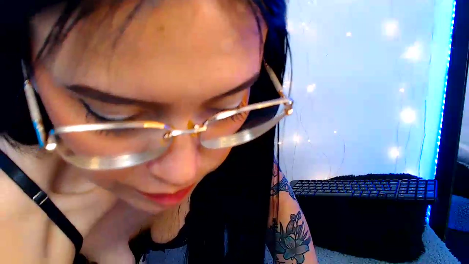 Gallery image thumbnail from Isa_Maiden's myfreecams stream on, 06/16/2026, 18:36 image 15 of 20