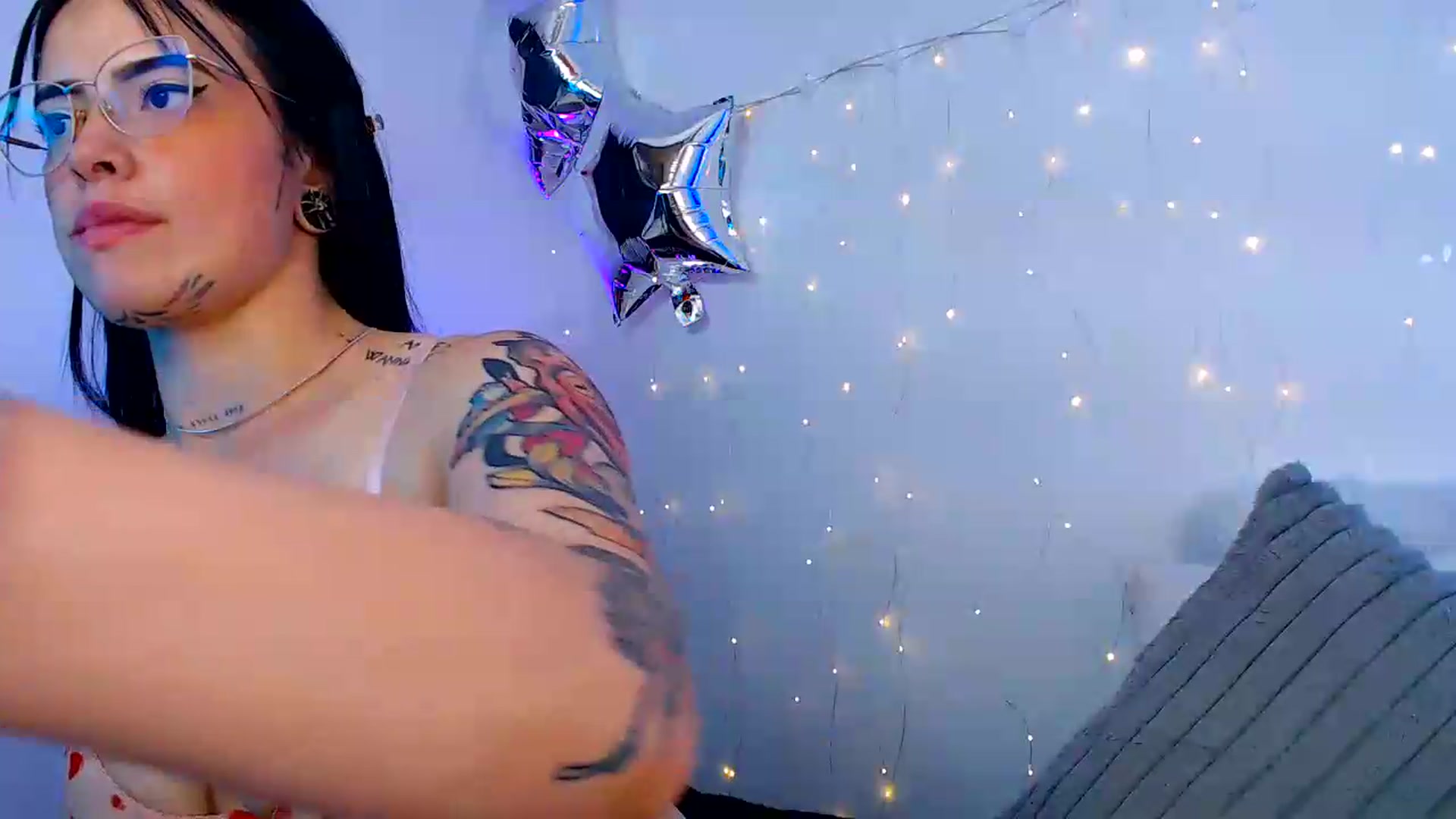Gallery image thumbnail from Isa_Maiden's myfreecams stream on, 06/25/2026, 18:35 image 20 of 20