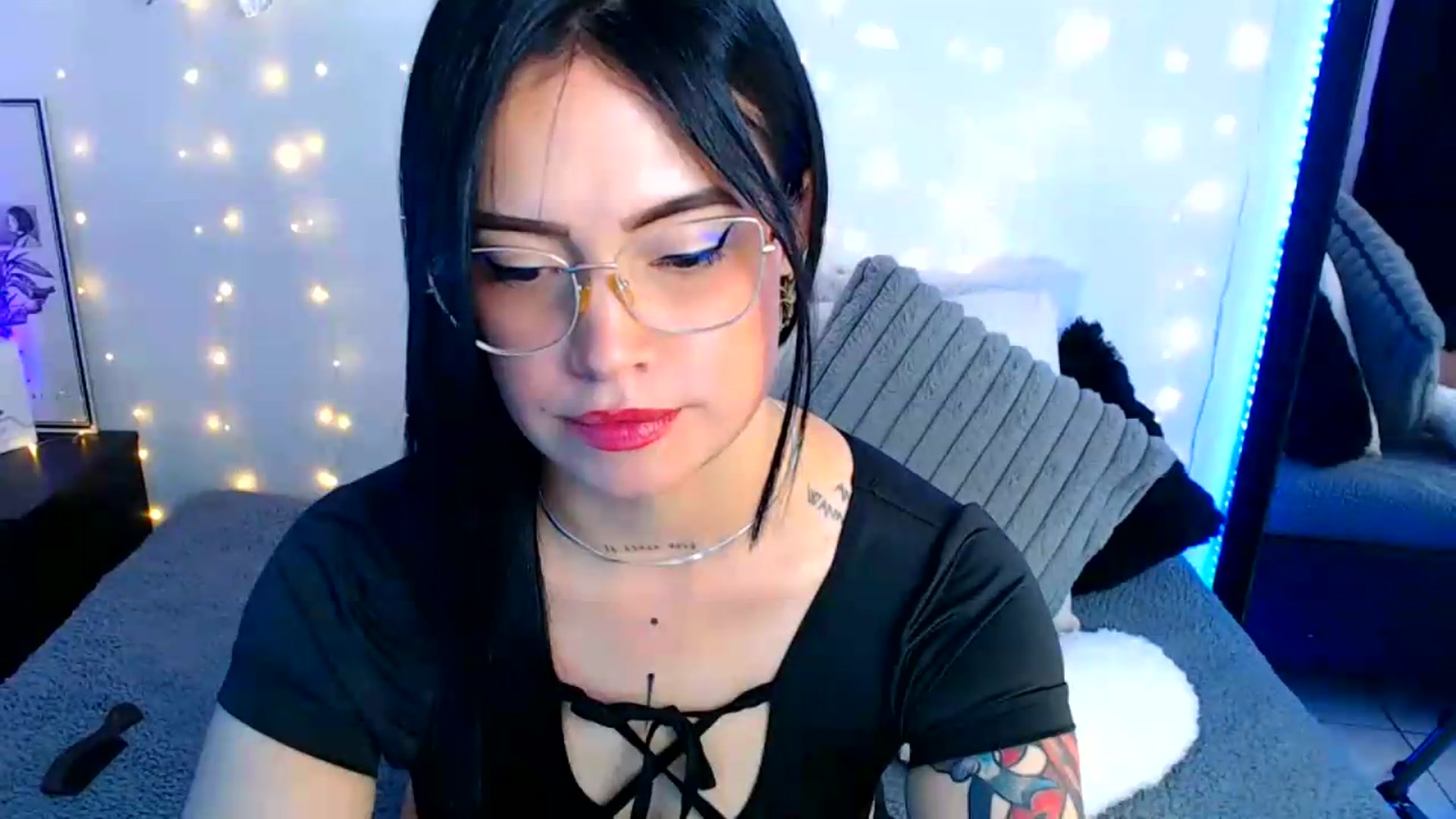 Gallery image thumbnail from Isa_Maiden's myfreecams stream on, 06/29/2026, 16:27 image 5 of 20