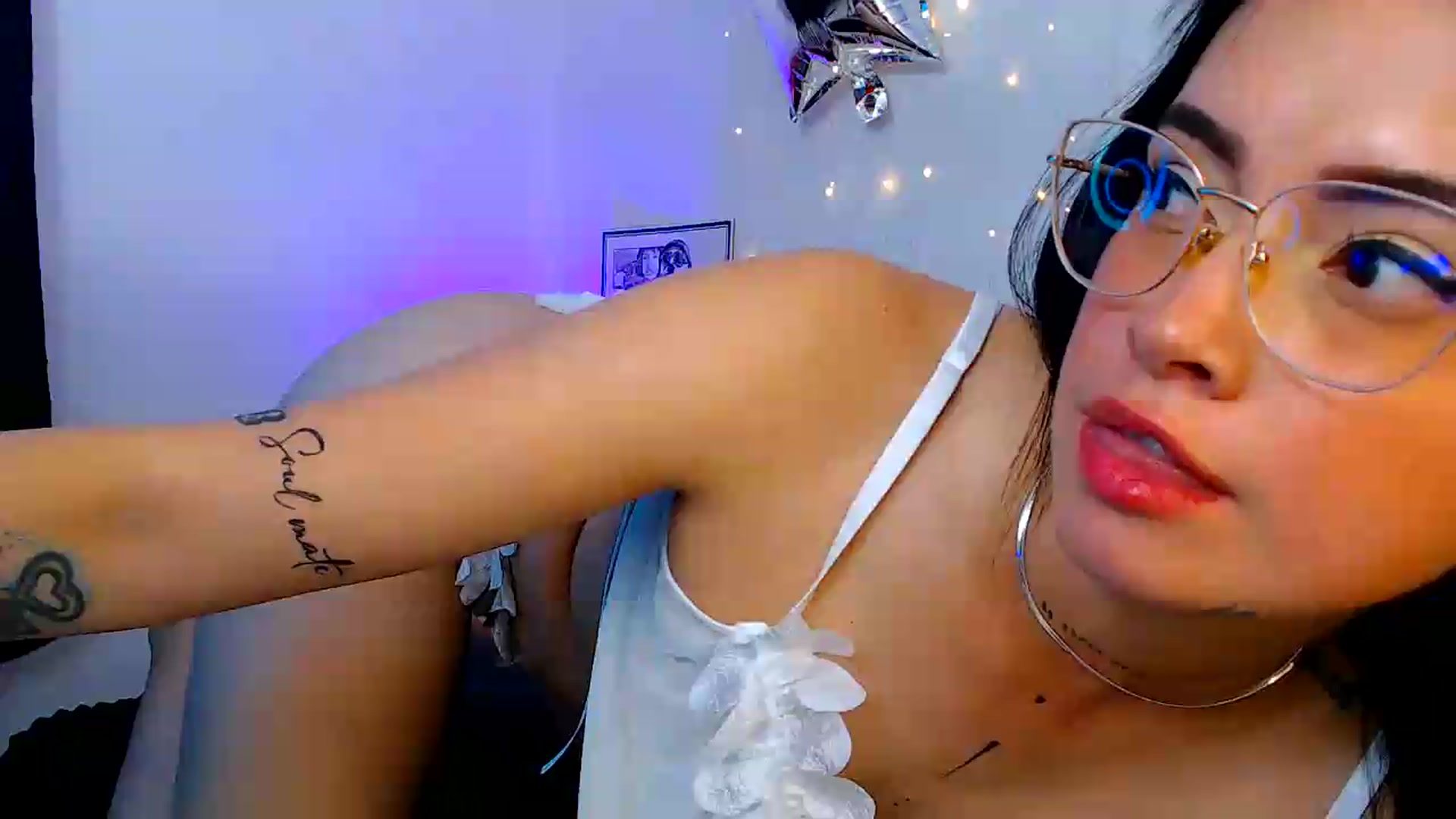 Gallery image thumbnail from Isa_Maiden's myfreecams stream on, 06/30/2026, 20:36 image 1 of 20