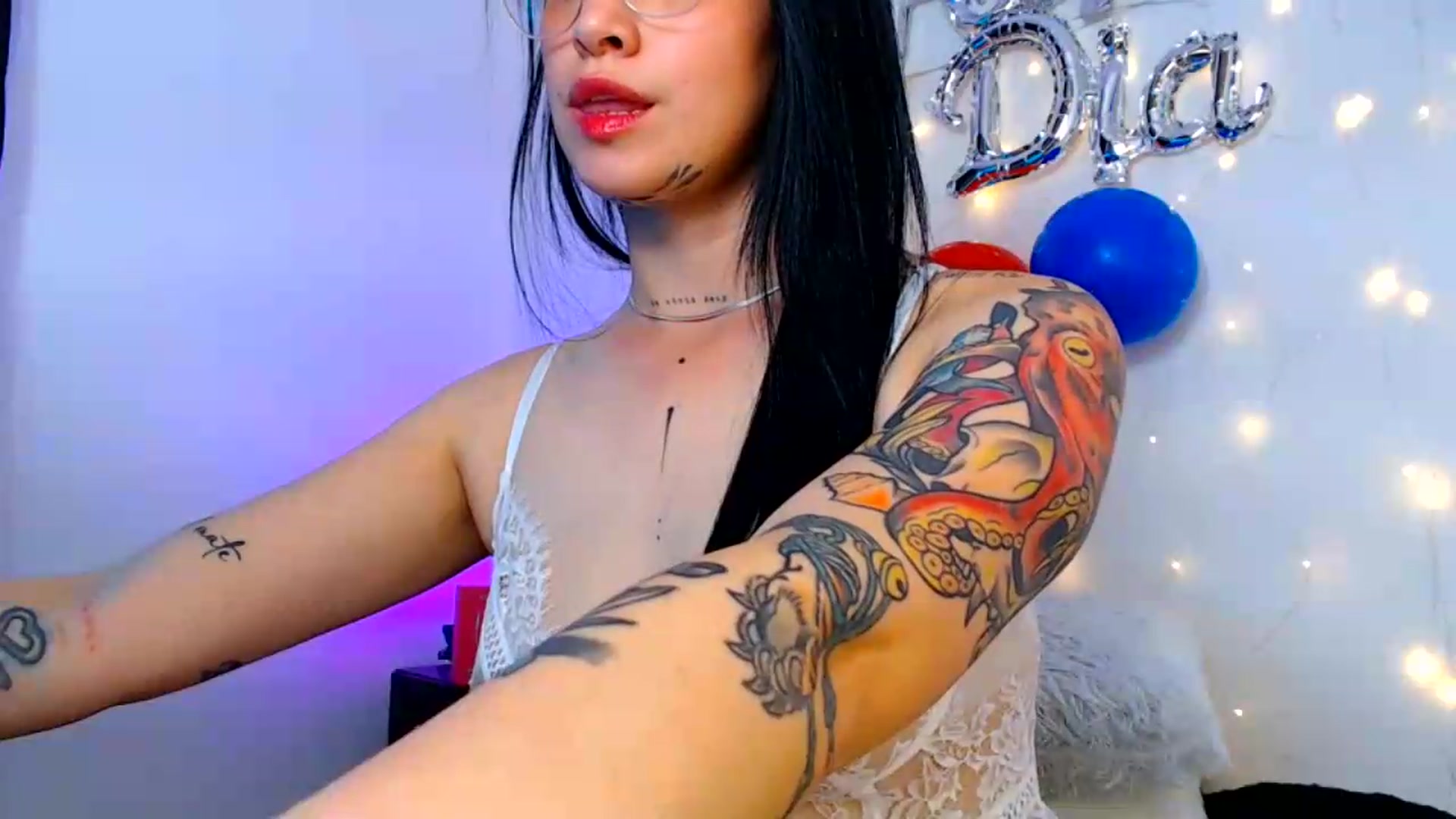 Gallery image thumbnail from Isa_Maiden's myfreecams stream on, 07/04/2026, 21:32 image 17 of 20