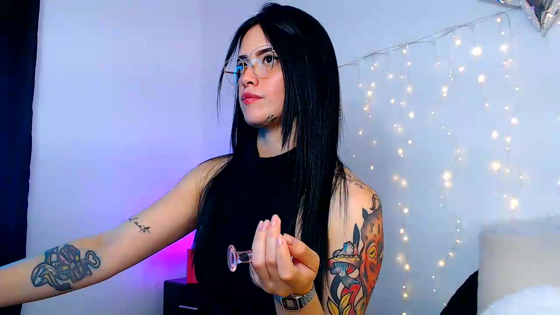 Gallery image thumbnail from Isa_Maiden's myfreecams stream on, 07/11/2026, 18:07 image 15 of 20