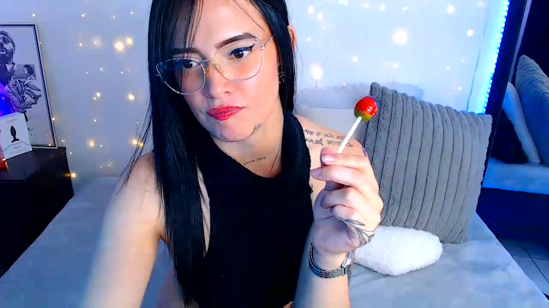 Gallery image thumbnail from Isa_Maiden's myfreecams stream on, 07/11/2026, 18:07 image 3 of 20