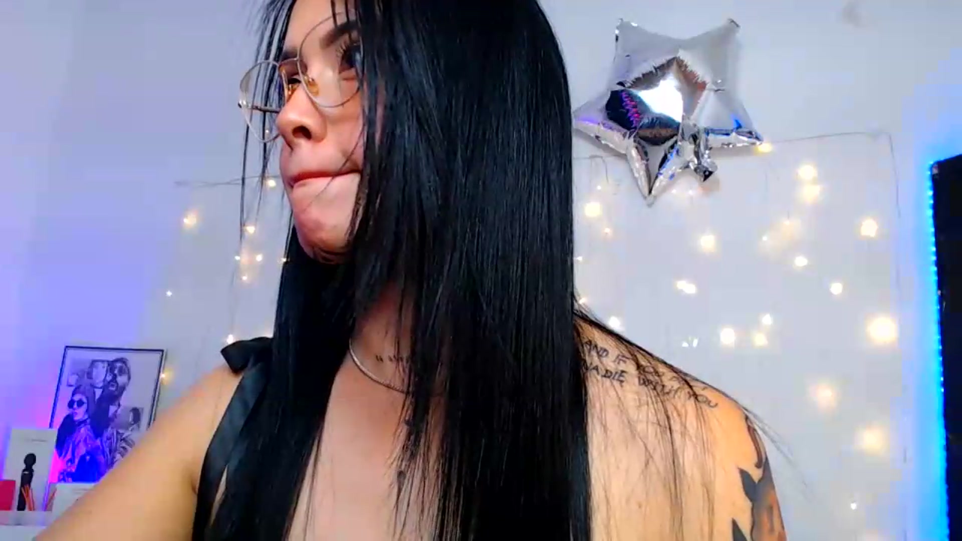 Gallery image thumbnail from Isa_Maiden's myfreecams stream on, 07/15/2026, 19:55 image 2 of 20