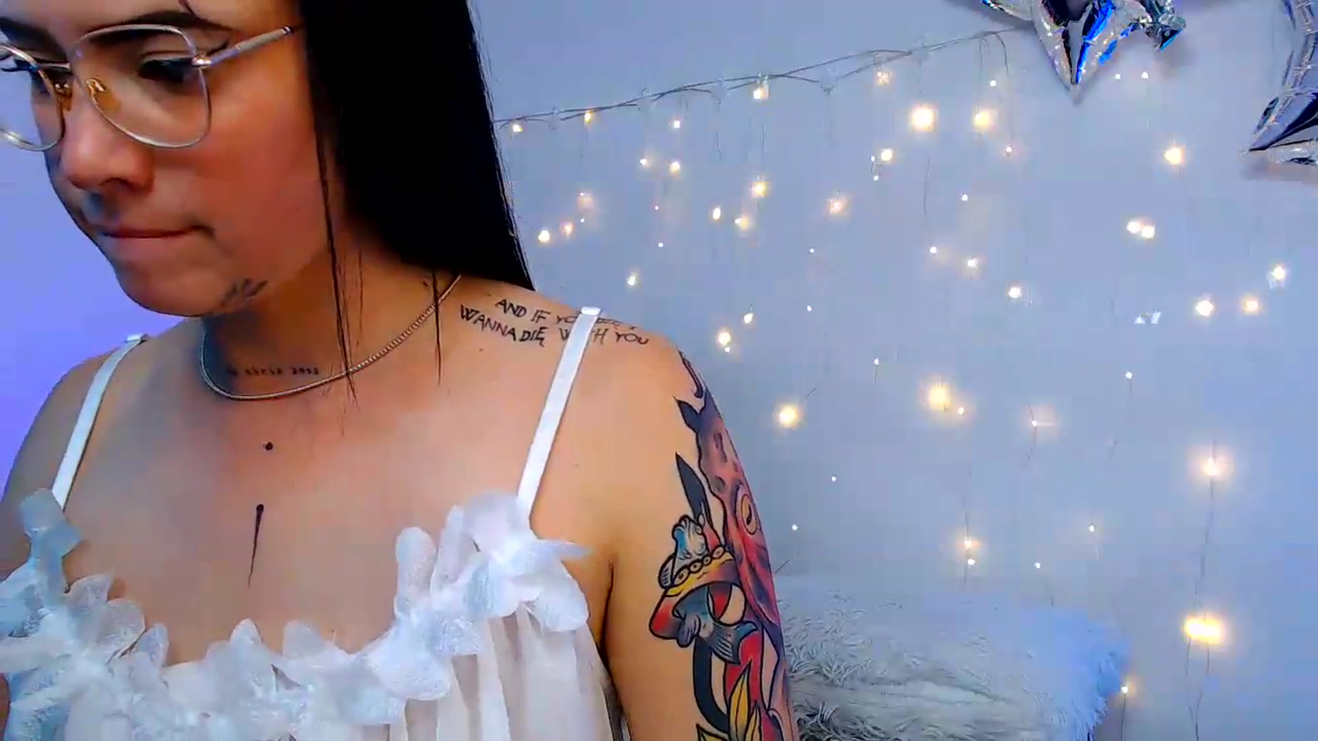 Gallery image thumbnail from Isa_Maiden's myfreecams stream on, 07/16/2026, 21:54 image 12 of 20