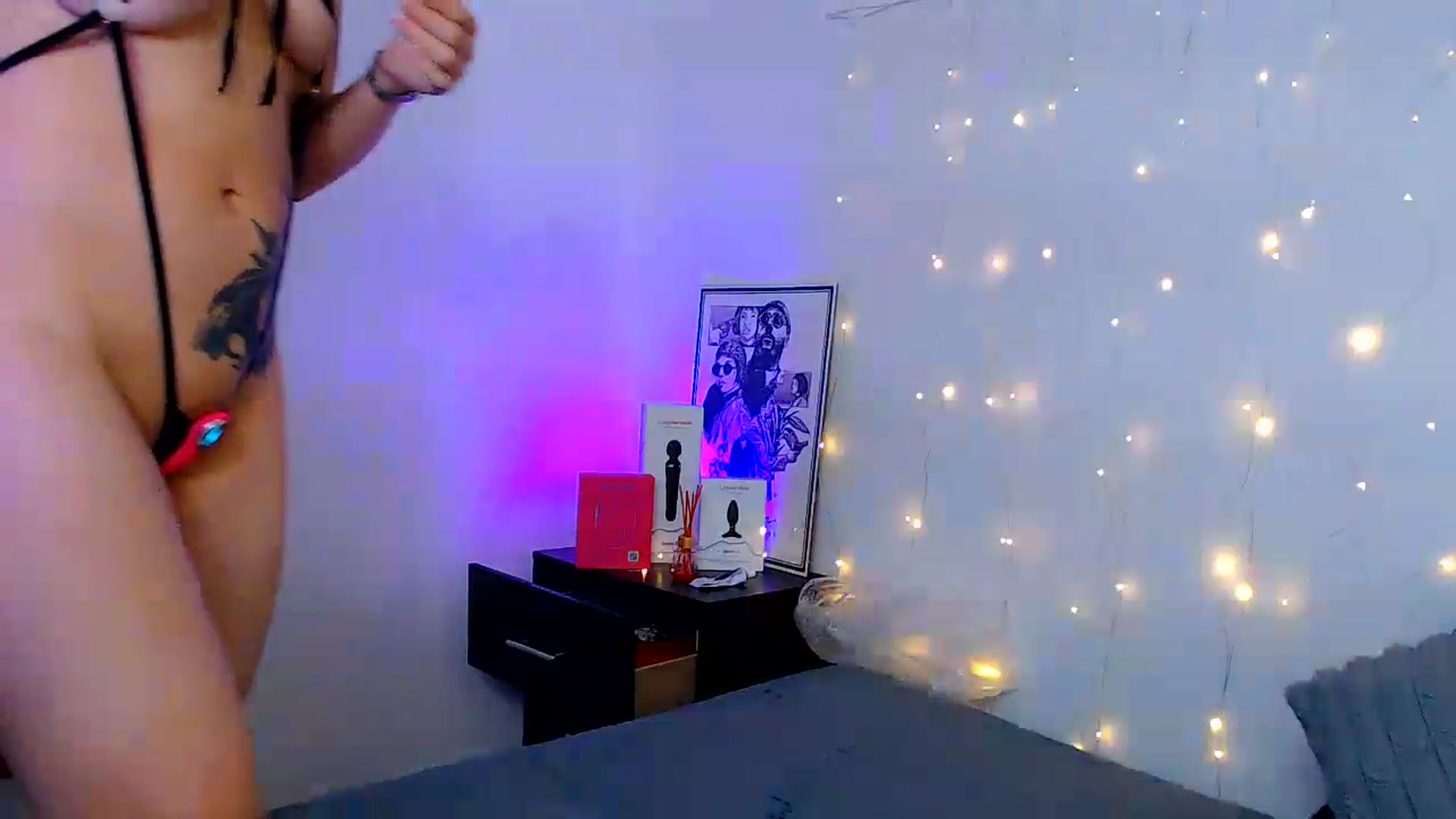 Gallery image thumbnail from Isa_Maiden's myfreecams stream on, 07/22/2026, 18:32 image 12 of 20