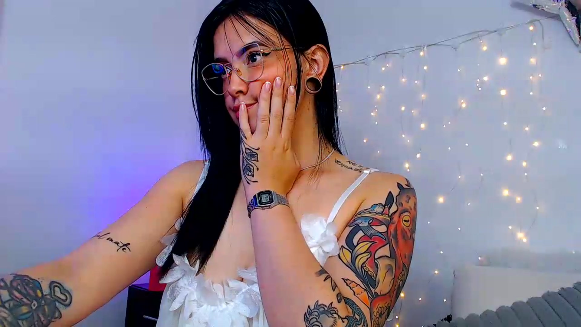 Gallery image thumbnail from Isa_Maiden's myfreecams stream on, 07/23/2026, 19:42 image 18 of 20
