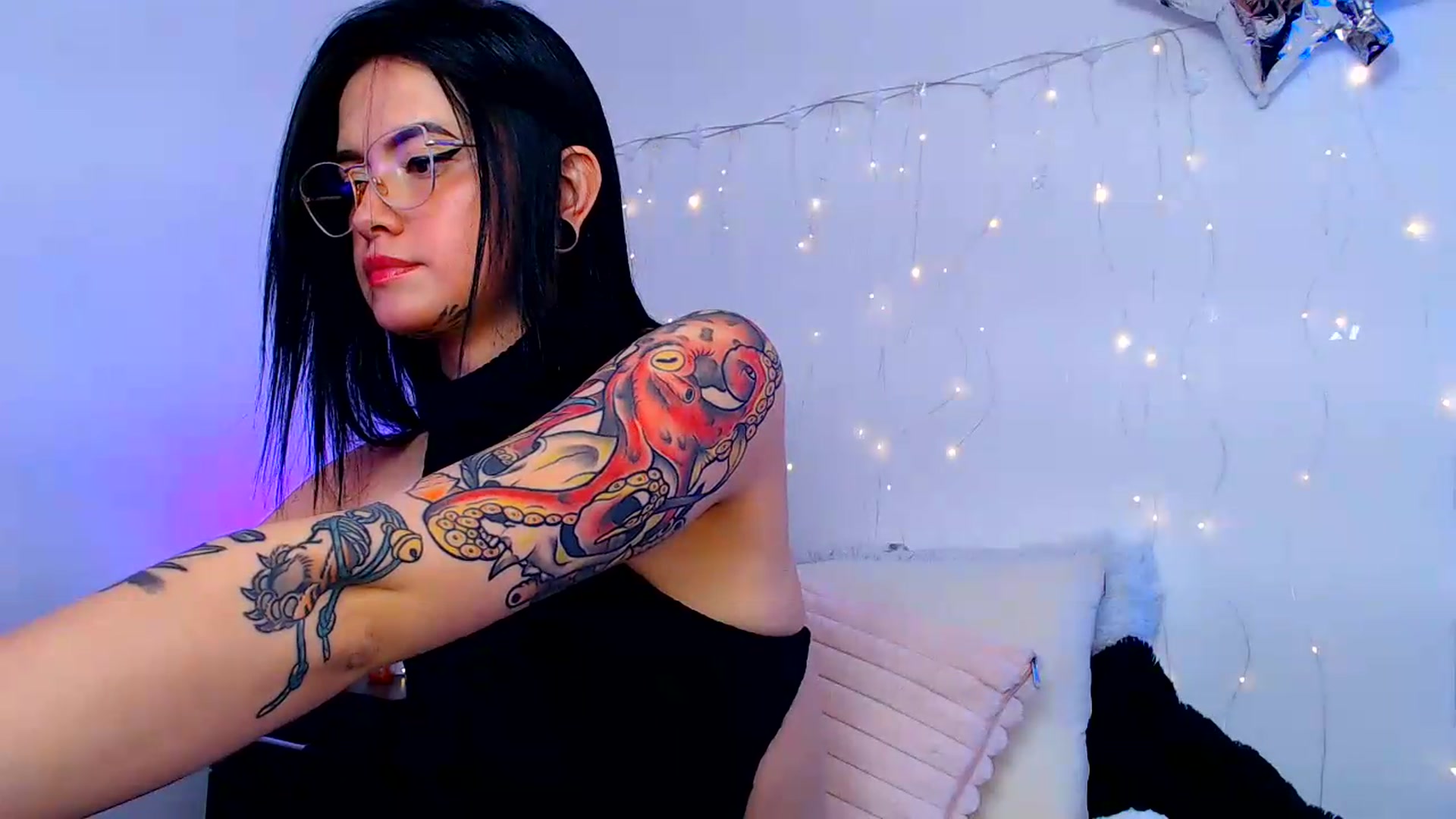Gallery image thumbnail from Isa_Maiden's myfreecams stream on, 07/27/2026, 17:19 image 5 of 20