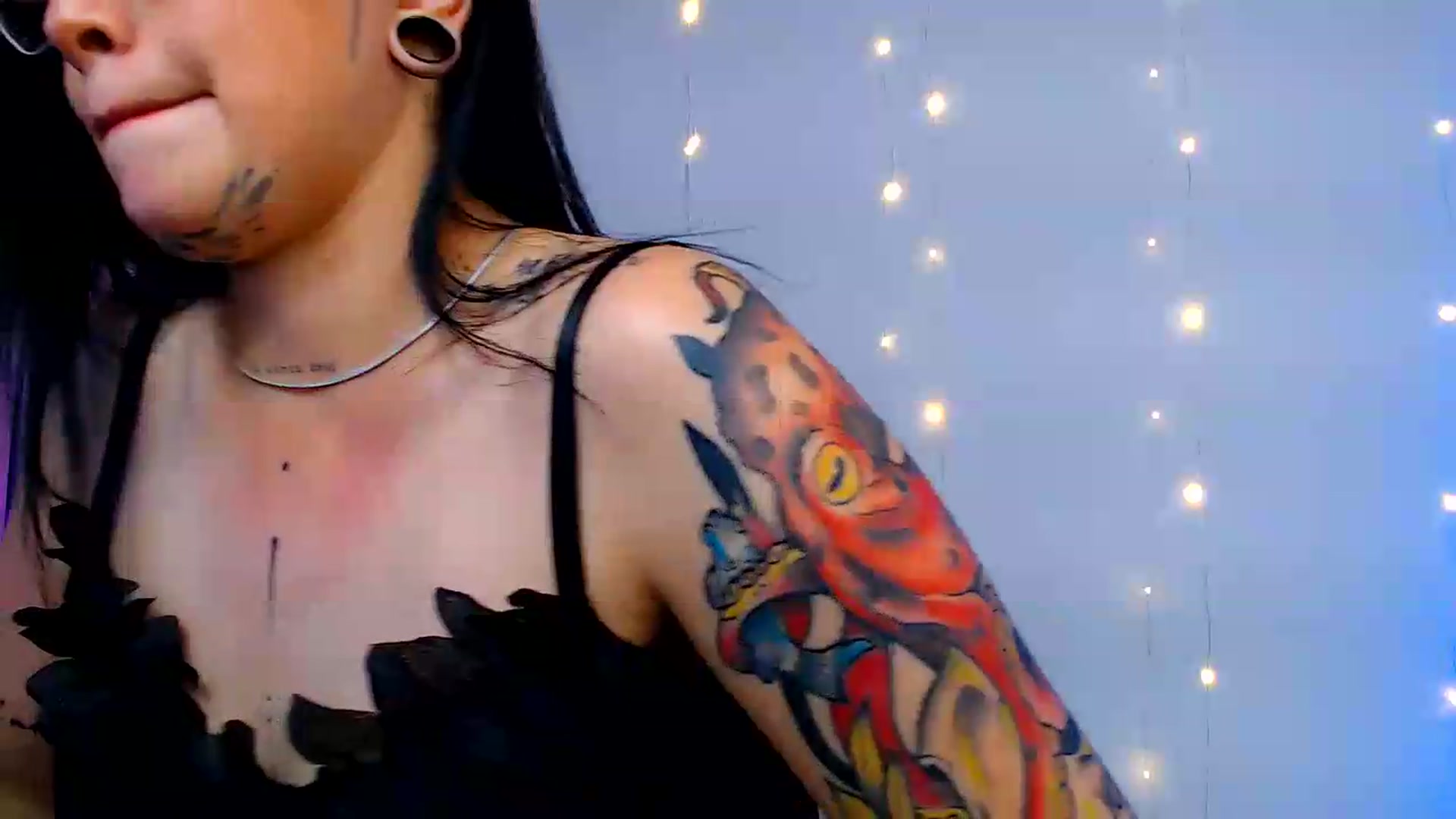 Gallery image thumbnail from Isa_Maiden's myfreecams stream on, 08/12/2026, 18:22 image 15 of 20