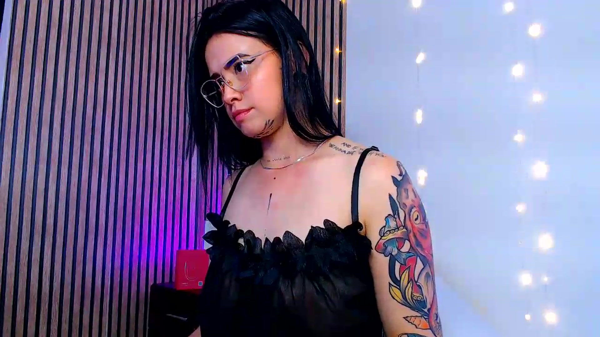 Gallery image thumbnail from Isa_Maiden's myfreecams stream on, 08/12/2026, 19:54 image 13 of 20